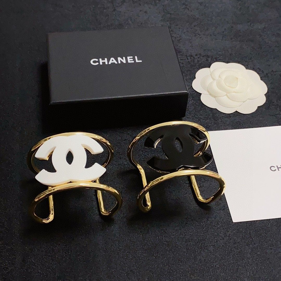 【今日特価】CHANEL 高品質幅広ブレスレット 送料無料！在庫限定セール価格