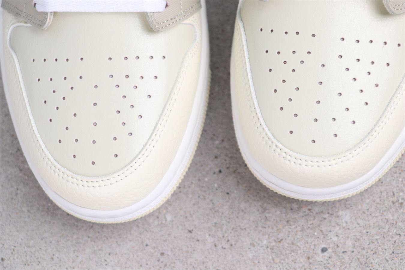 【今日特価】Air Jordan エアジョーダン aj1 AJ1 エアジョーダン 1 Low HV6530-100 【今日特価】Air Jordan エアジョーダン aj1 AJ1 エアジョーダン 1 Low HV6530-100