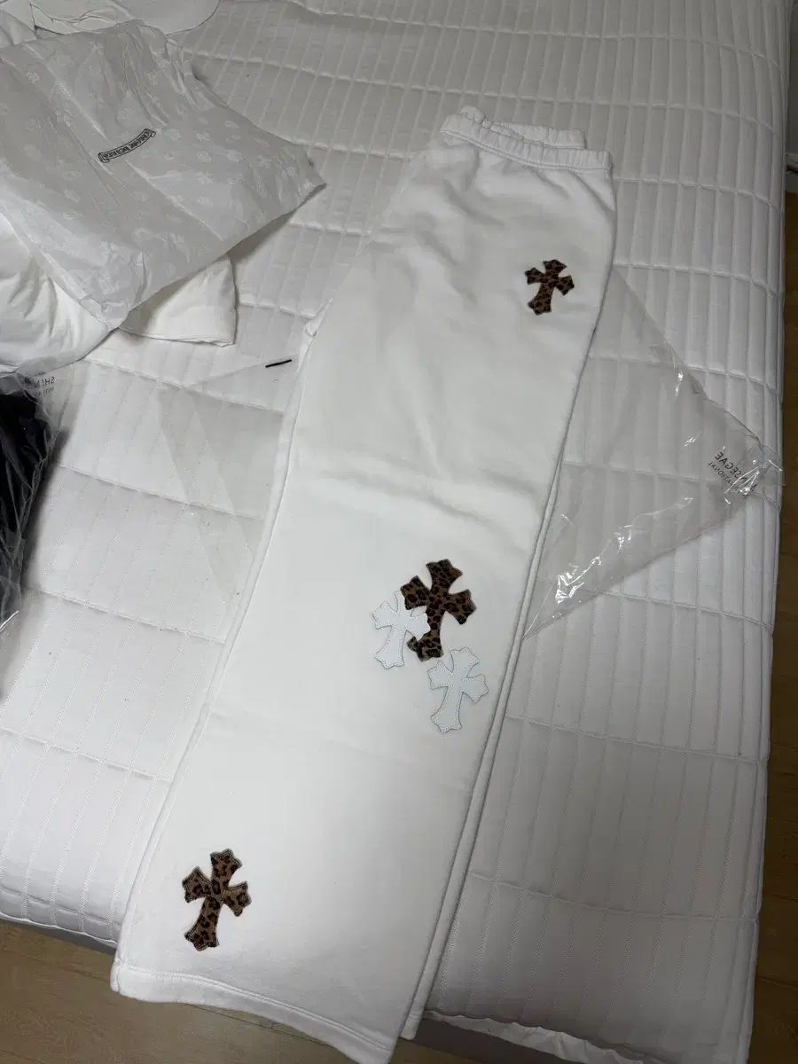 CHROME HEARTS クロムハーツ パッチ スウェットパンツ
