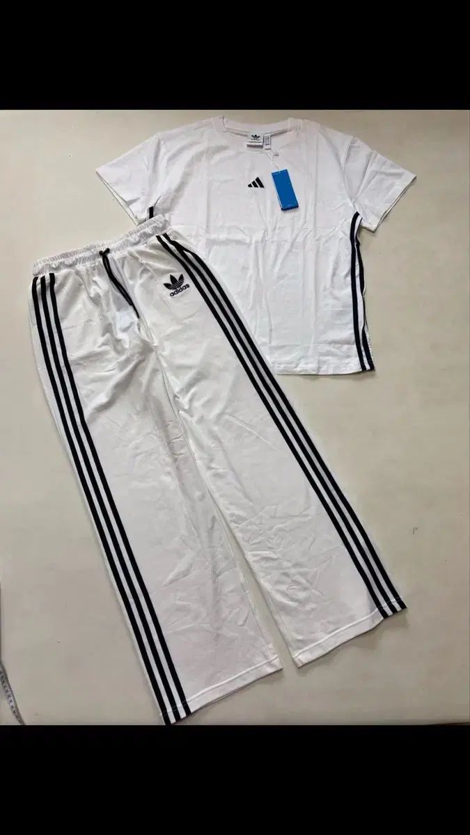 アディダス オリジナルス 半袖 Tシャツ & トラック パンツ セット L