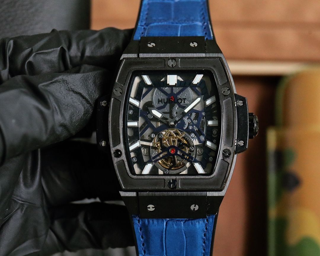 [Hublot] メンズフライングトゥールビヨン ウォッチ - 専用ケース・カード・袋付き｜本日限定特価｜新品未使用