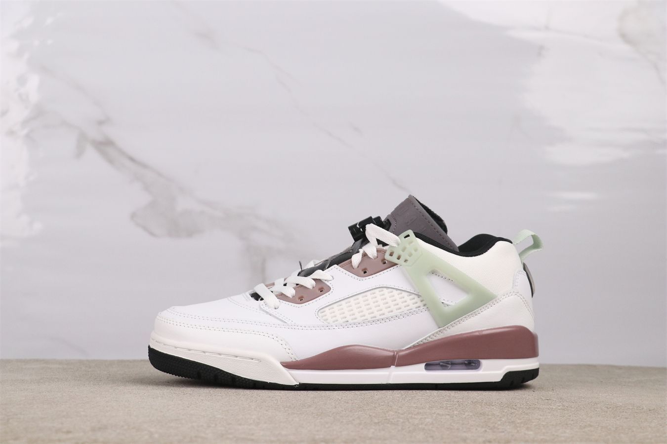 【今日特価】Jordan / ジョーダン Spizike Low HV5974-111
