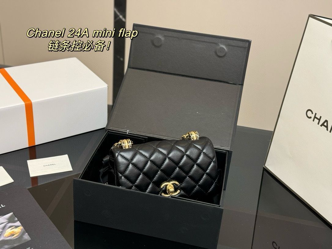 【今日特価】Chanel チャットバッグ（小可?）18×12cm