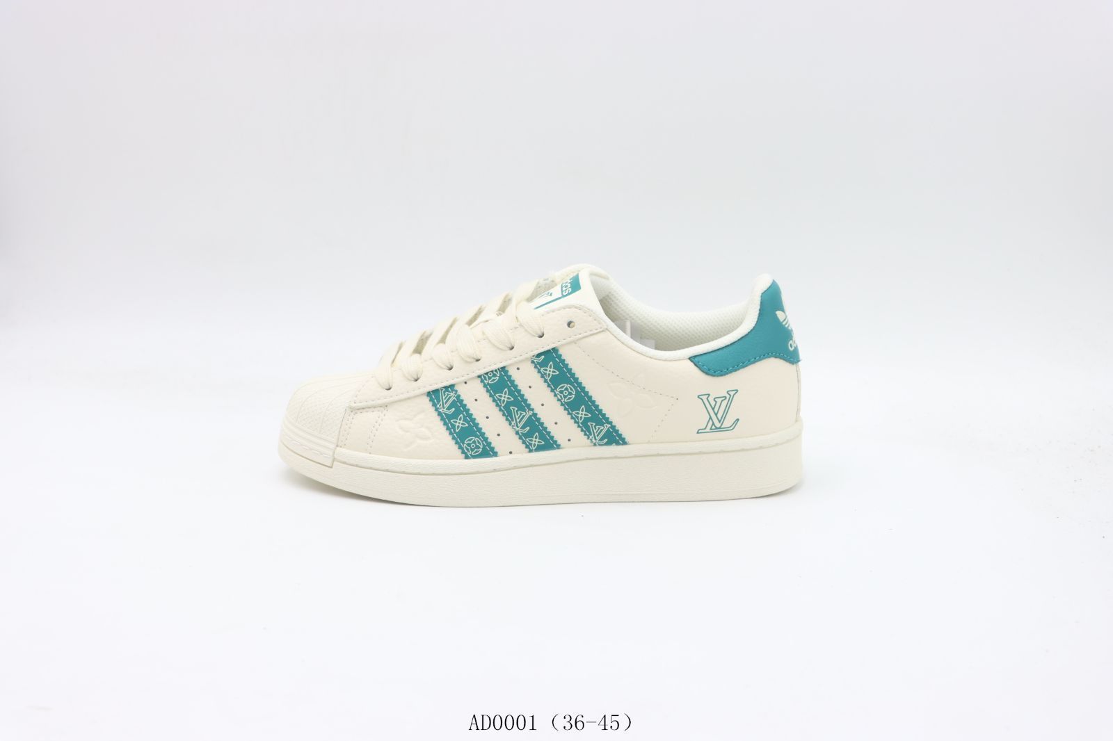 【今日特価】Adidas アディダス クラシックス スーパースター ロートップスケートシューズ ホワイトブルー AD0001