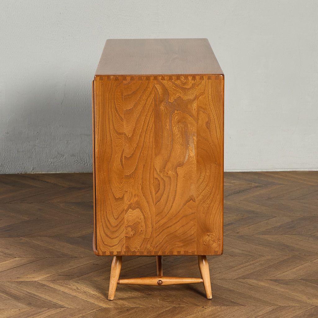 ERCOL アーコール　イギリス　サイドボード　エルム材 サイドボード イギリス エルム アーコール ERCOL ウィンザー サイド