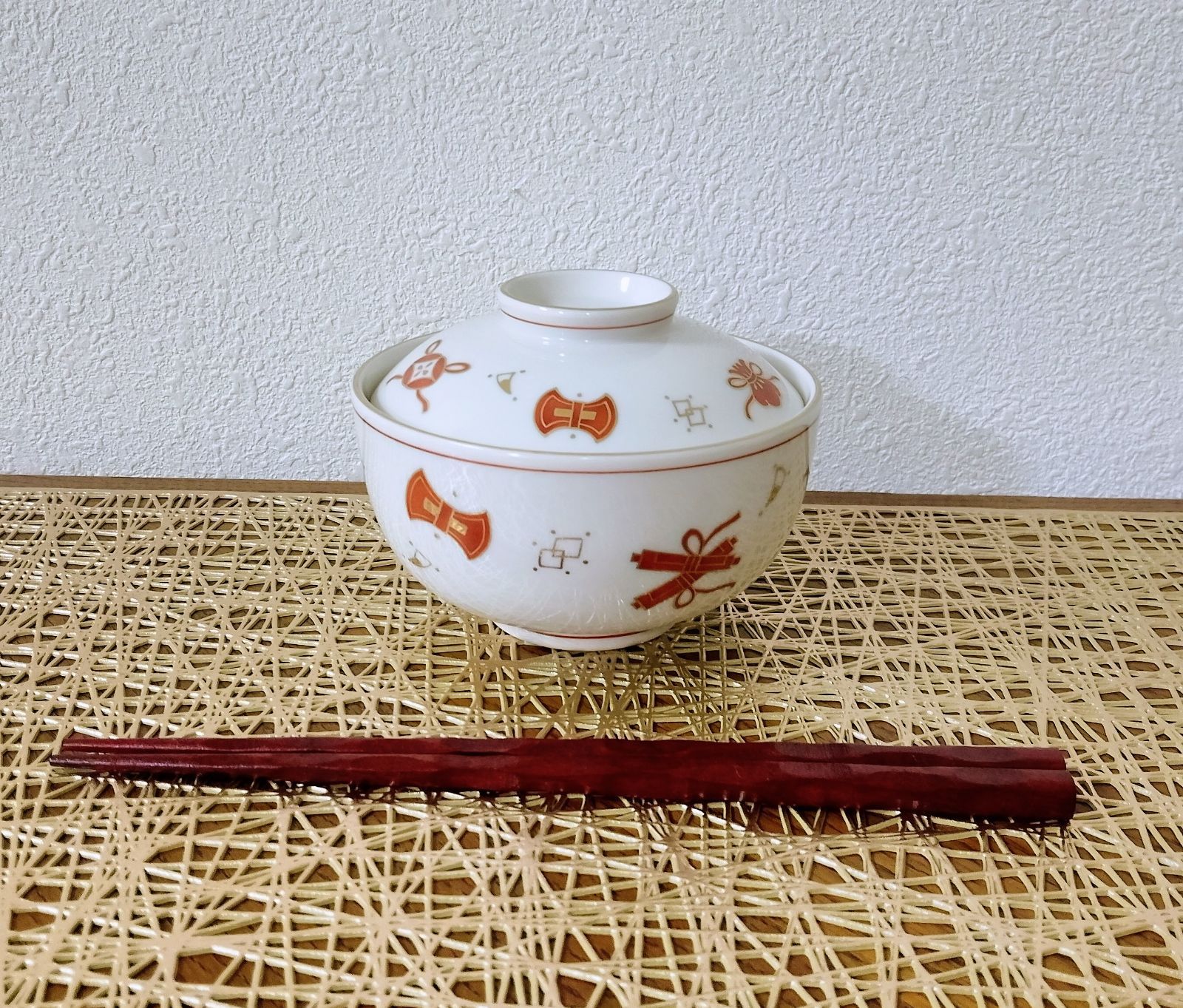 美品 赤絵 たち吉 蓋付き煮物椀 雑煮椀 蓋付きどんぶり 宝づくし