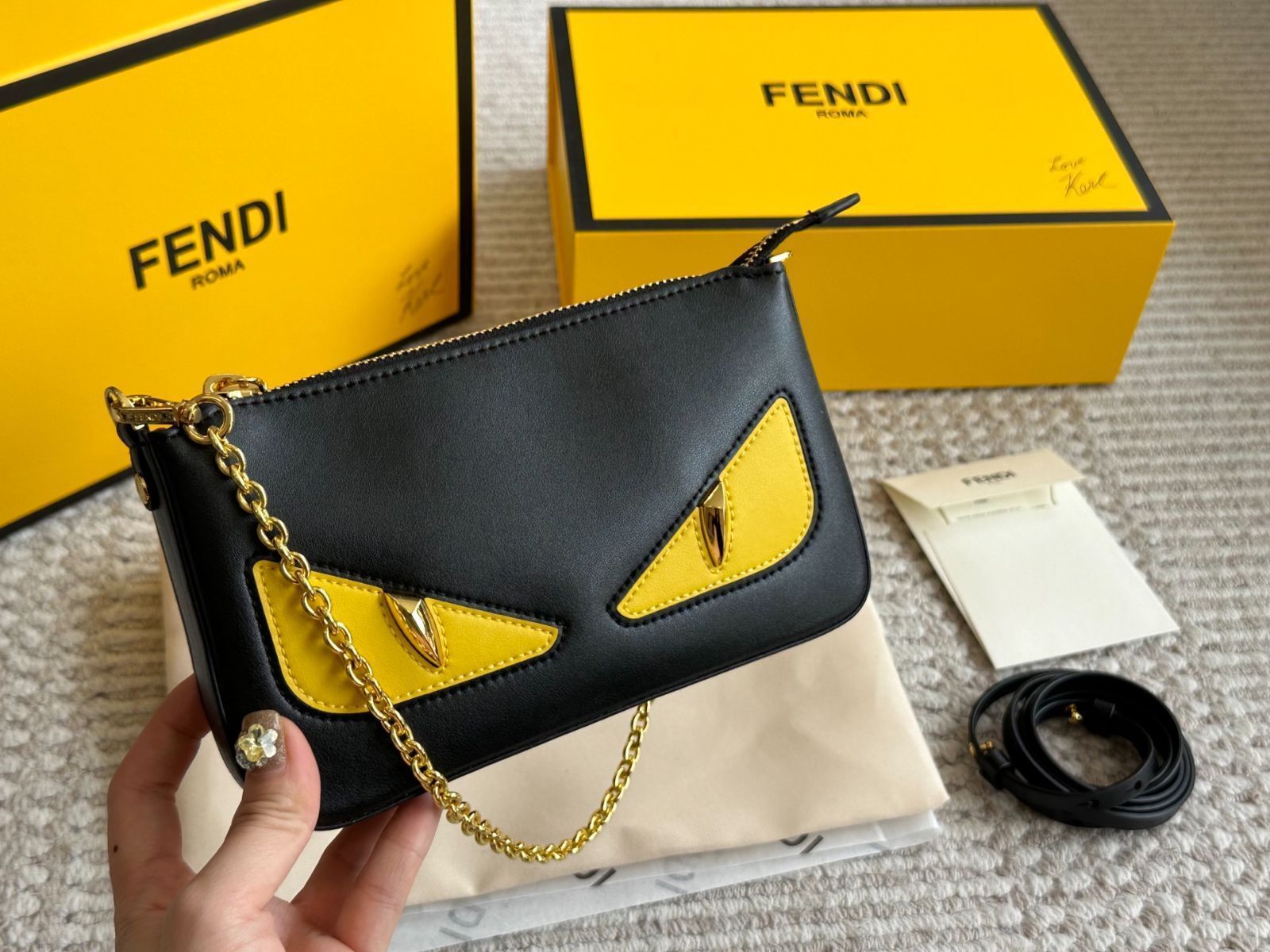 【今日特価】Fendi フェンディ ヴィンテージ ミニモンスター アームポーチ マージャンバッグ（20×12cm）
