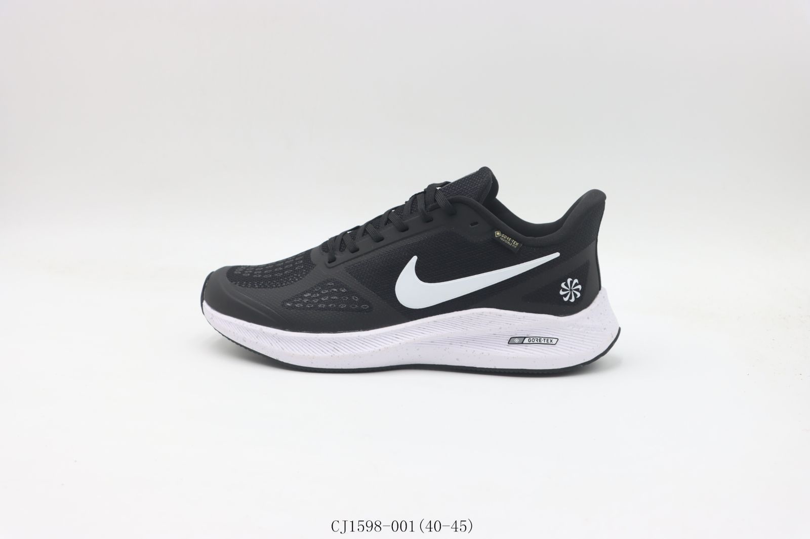 【今日特価】ナイキ NIKE ランニングシューズ ホワイトブラック White Black CJ1598-001 12,919円