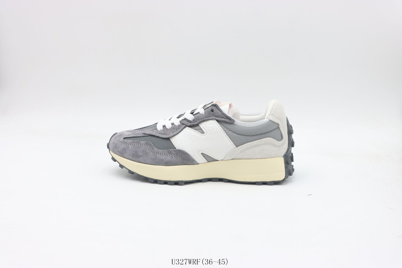 【今日特価】ニューバランス New Balance ランニングシューズ グレーホワイト Gray White U327WRF
