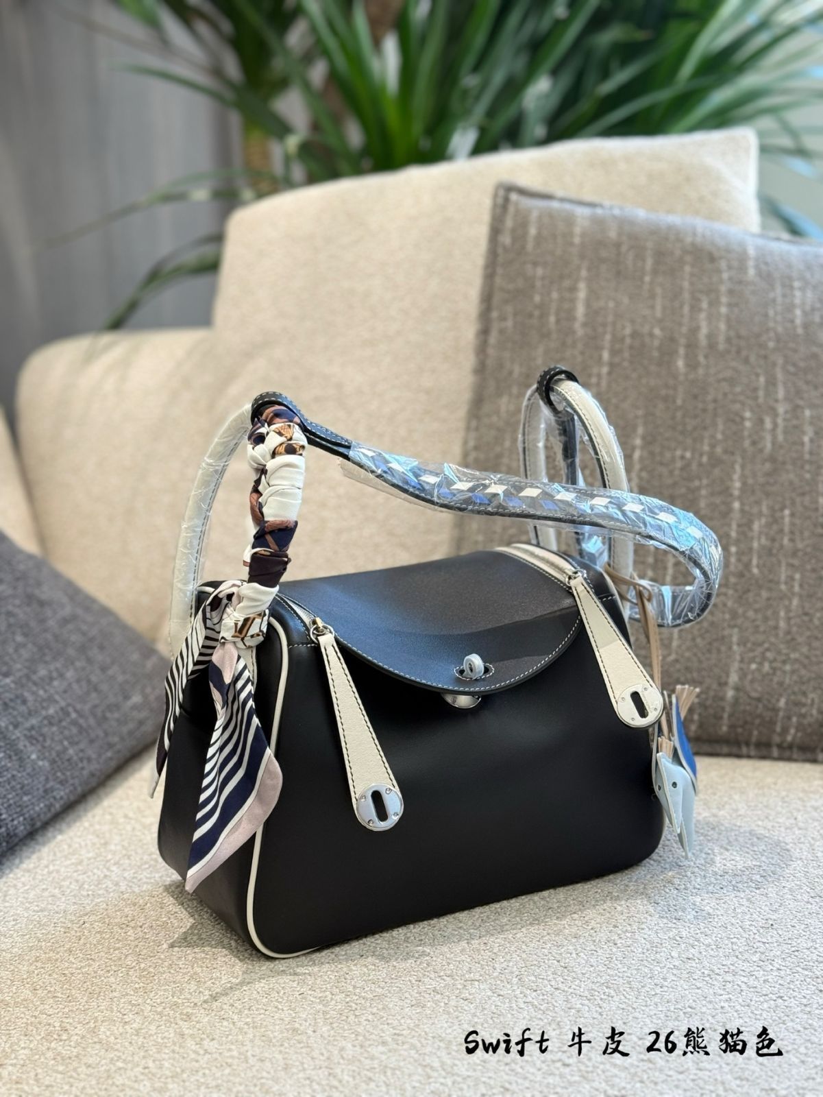 【今日特価】Lindy 26 Blue Silver-Button Bag - リンディ 26 ブルー シルバーボタン バッグ