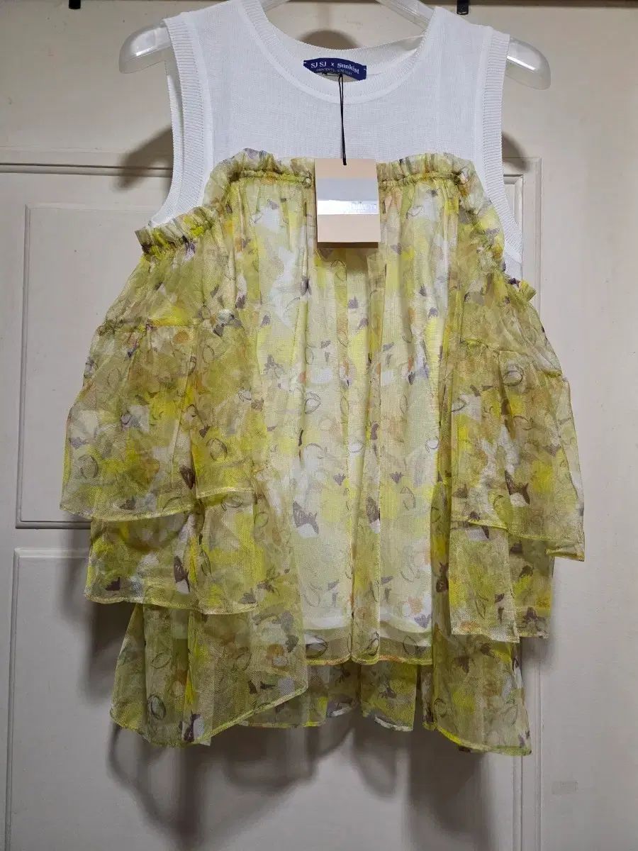 SJSJ ノースリーブ ブラウス 新品