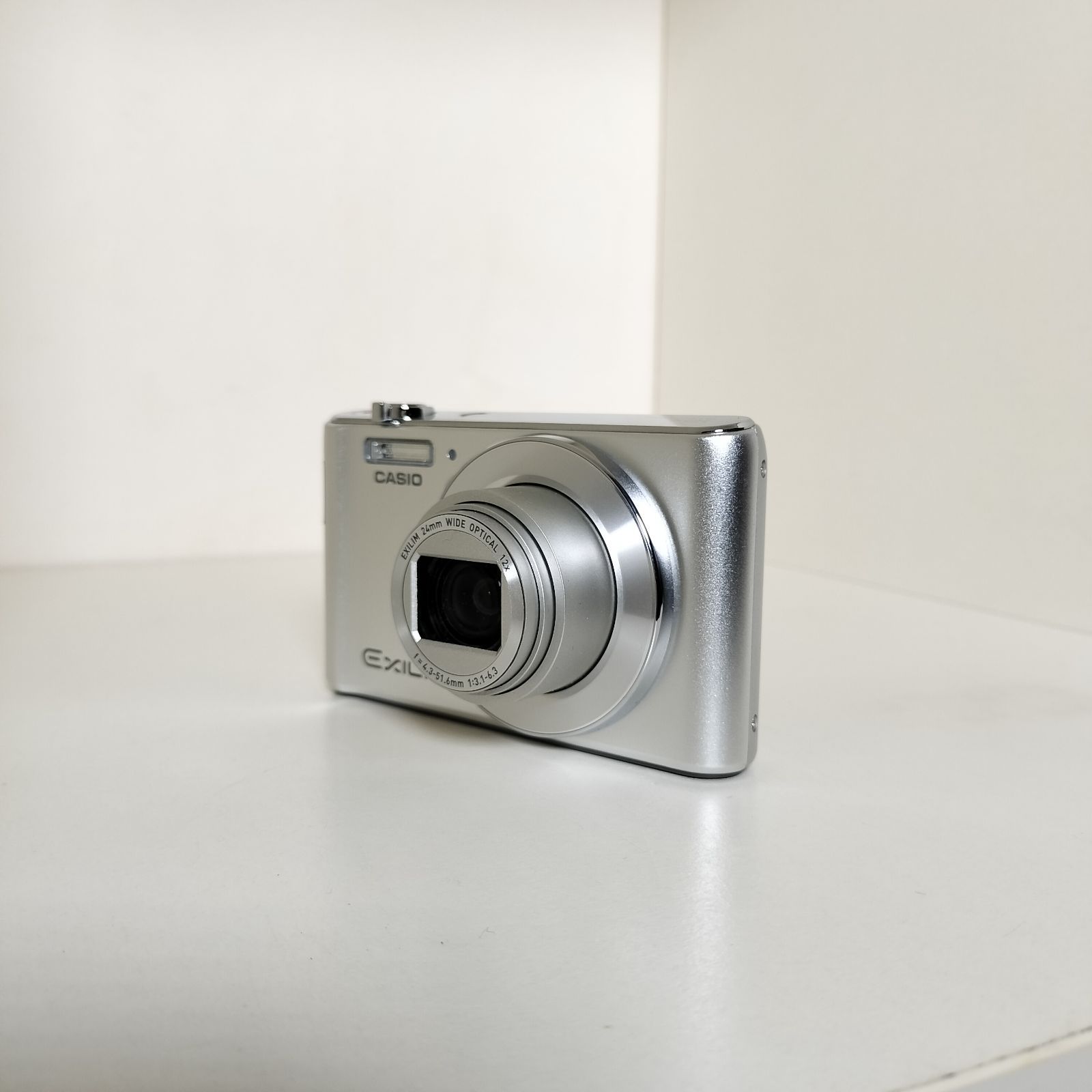 CASIO EXILIM EX-ZS180 シルバー コンパクトデジタルカメラ 動作確認済み