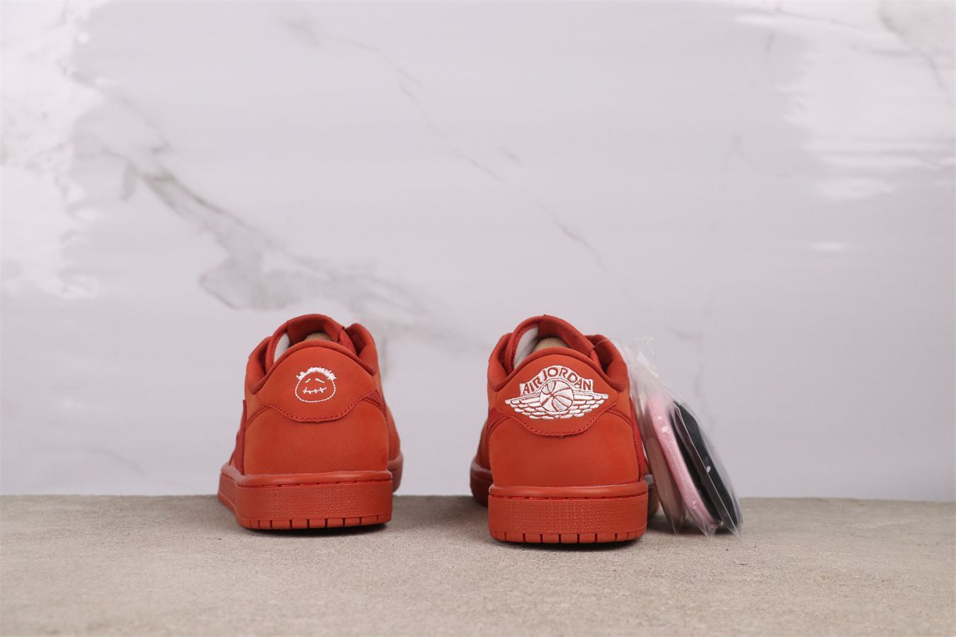 【今日特価】Jordan エアジョーダン aj1 エアジョーダン 1 Low OG SP SJ2068-898 ローカット レッド リバースフック