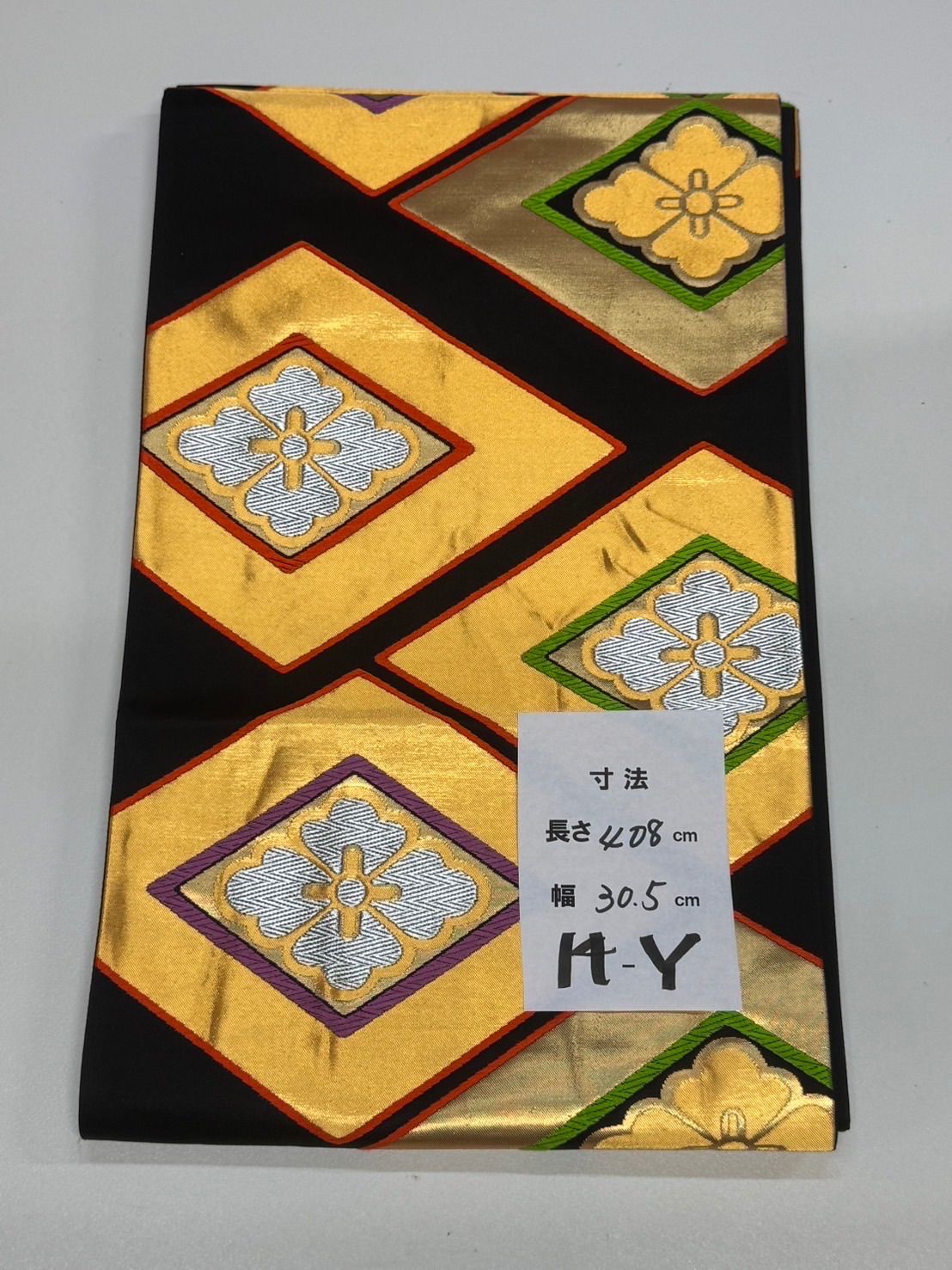 袋帯 黒地 金菱 花菱文様 華やか - メルカリ