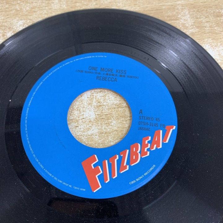○01)【1点限り!】Rebecca/One More Kiss/レベッカ/EPレコード/7インチ