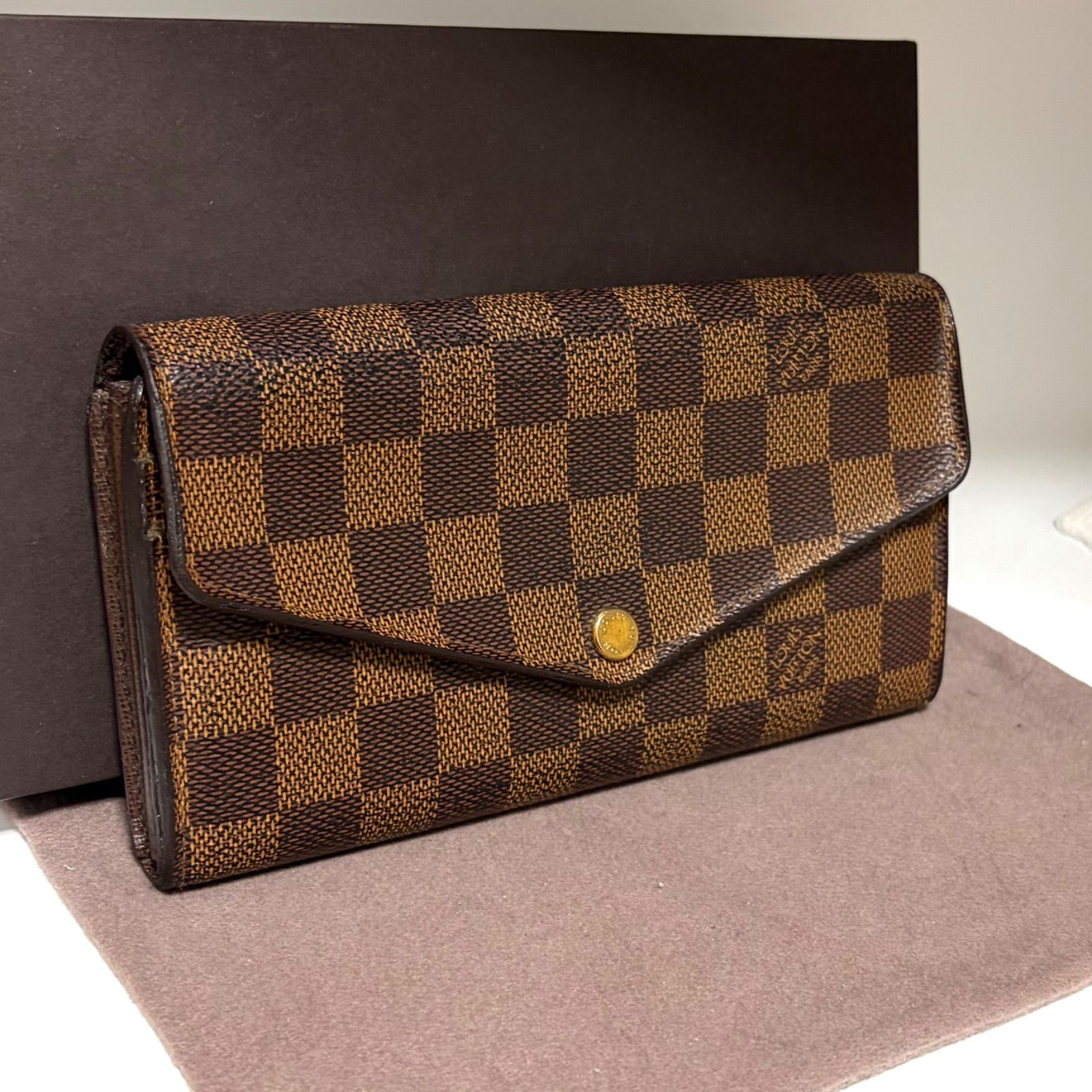 g29 ポルトフォイユ サラ　新型　Louis Vuitton ルイ ヴィトン 　2つ 折り　二つ折り　フラップ ボタン 式　長 財布 ウォレット　三角　ダミエ