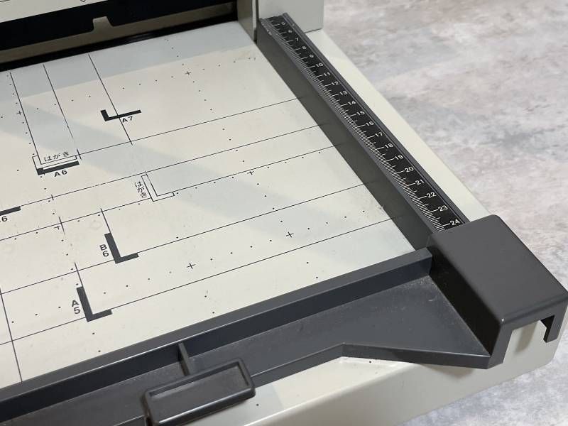 PLUS PK-513L ペーパーカッター 手動断裁機 裁断機 カットライン 取説