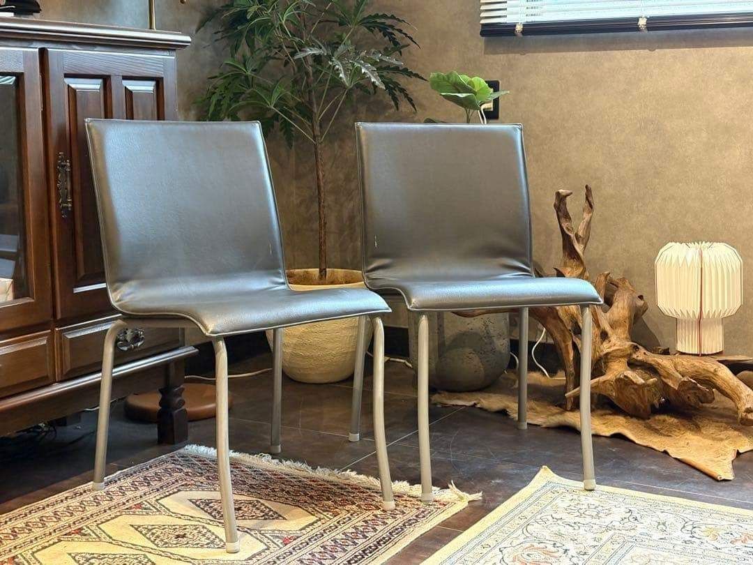 ①リーンロゼ　ligne roset ブラック　レザーチェア　2脚セット　YZ