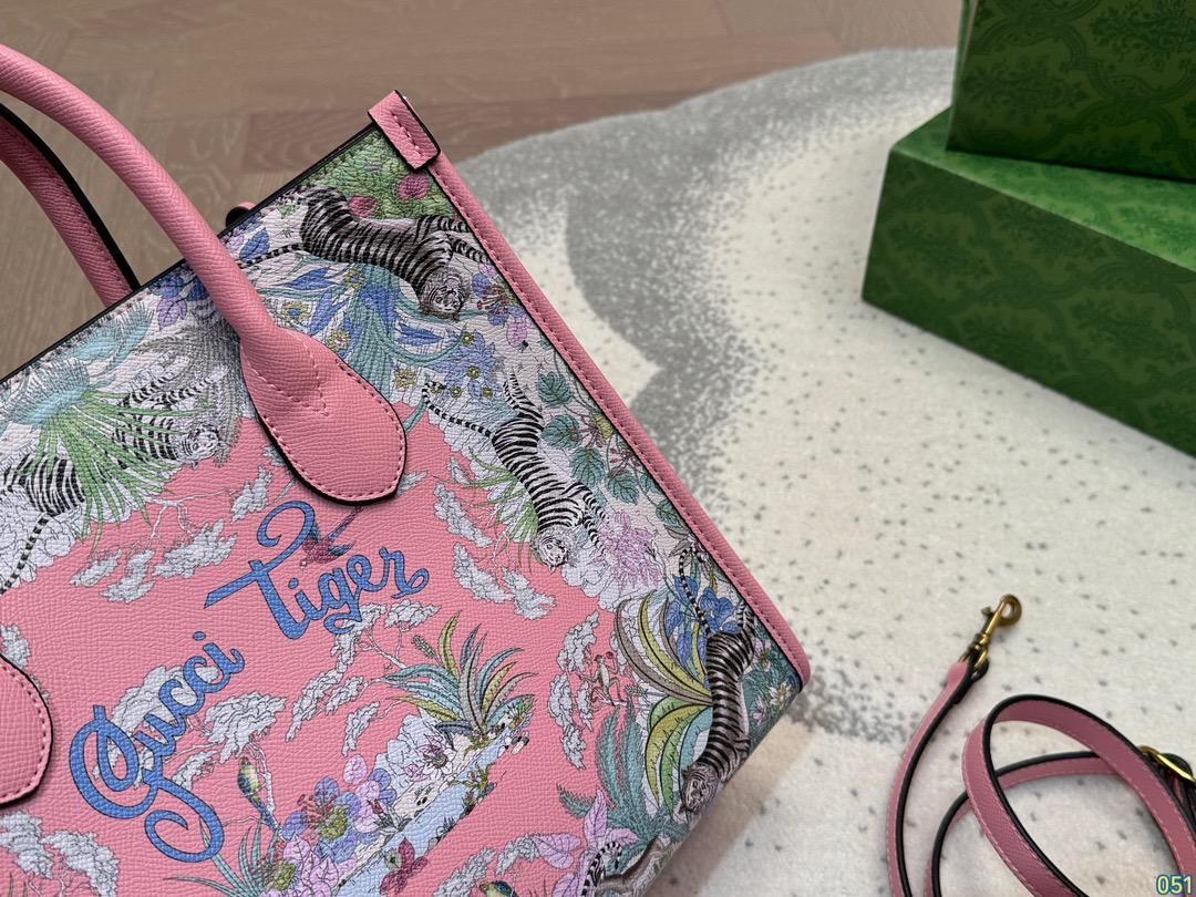 Gucciグッチの大容量で耐久性があり絶美なトートバッグ