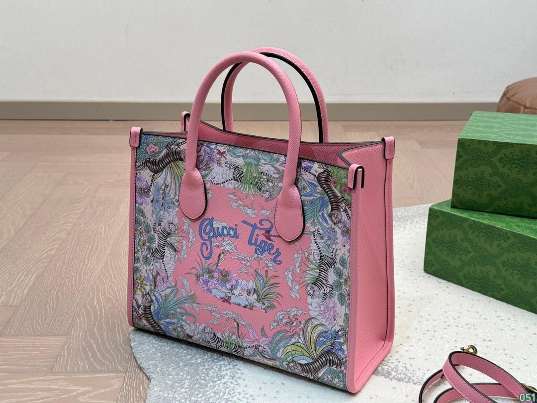 Gucciグッチの大容量で耐久性があり絶美なトートバッグ