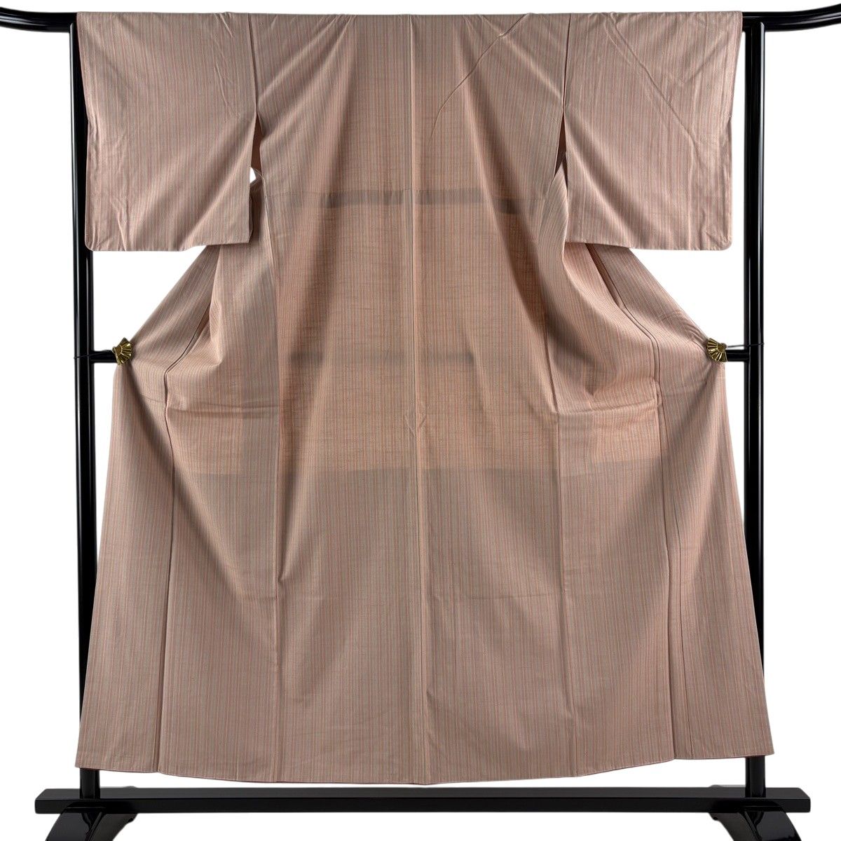 【美品】 紬 身丈153.5cm 裄丈64cm M 袷 縦縞 ピンクベージュ 正絹 秀品 【中古】