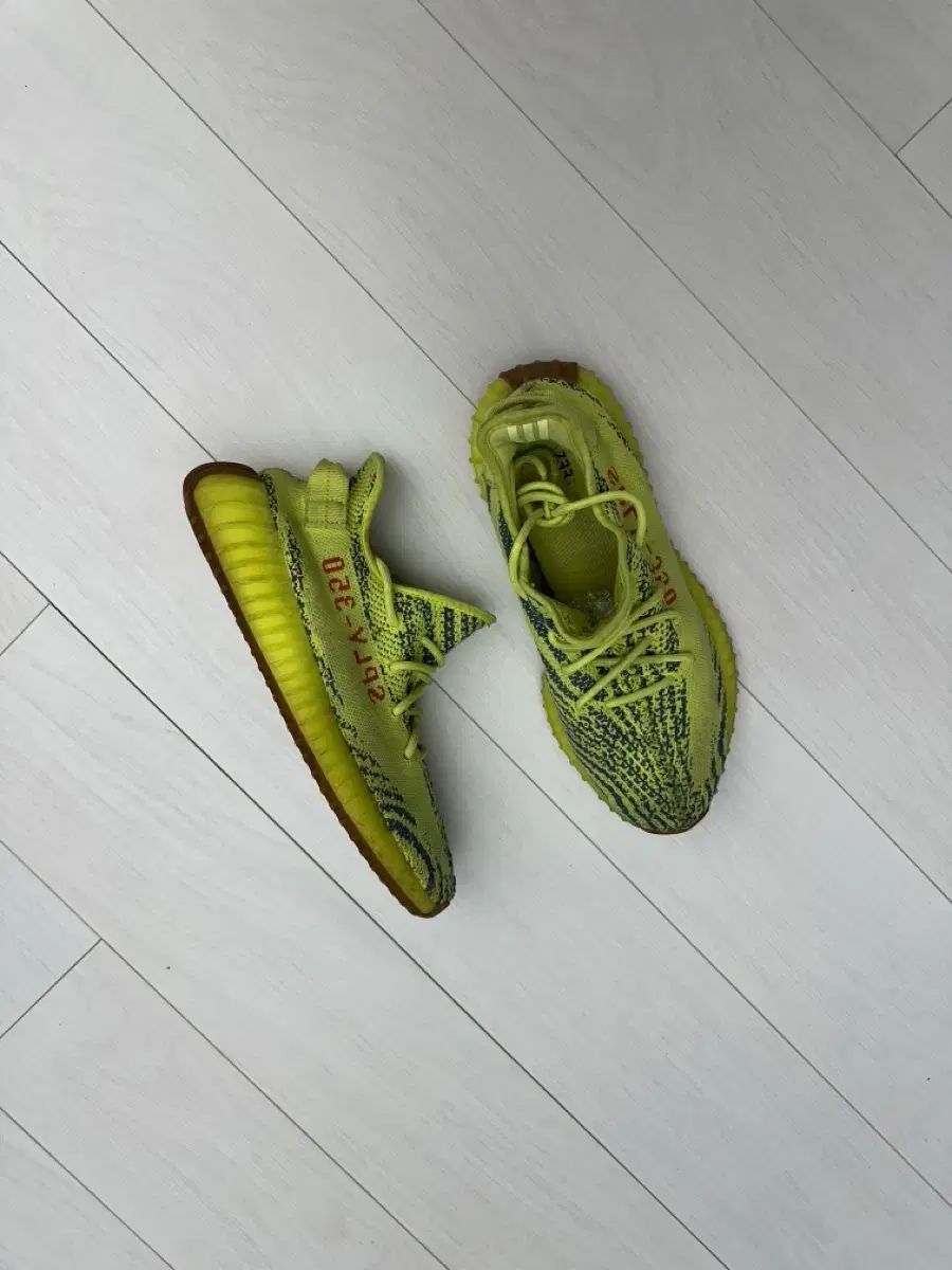 正規品) adidas アディダス イージーブースト 350 270サイズ