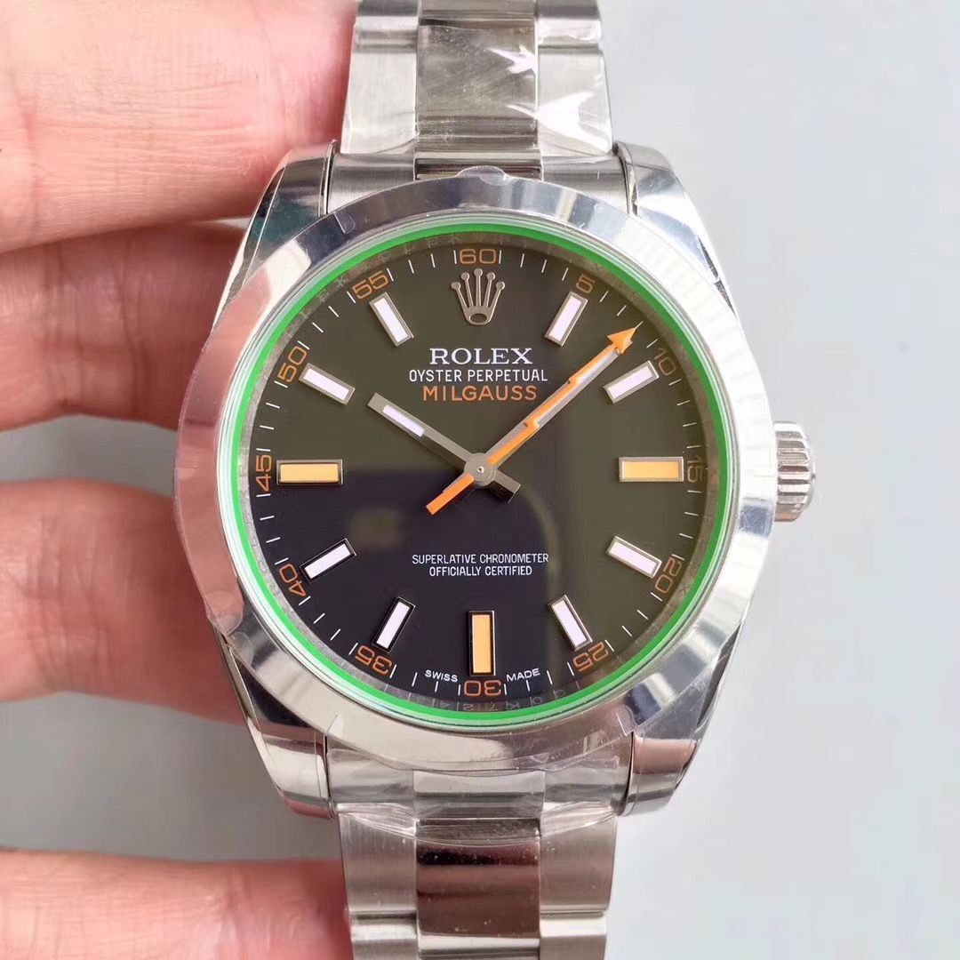 60今すぐ購入へようこそ! ！新品未使用 箱付 ROLEX　 ロレックス 腕時計です A0563
