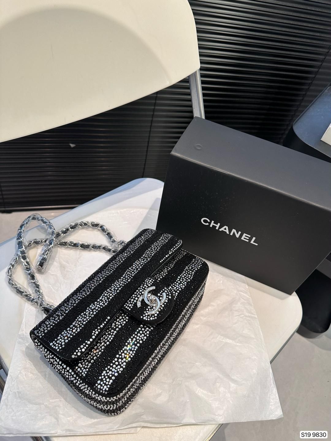 chanle 片肩バッグ、チェーンバッグ、ファッショントレンド