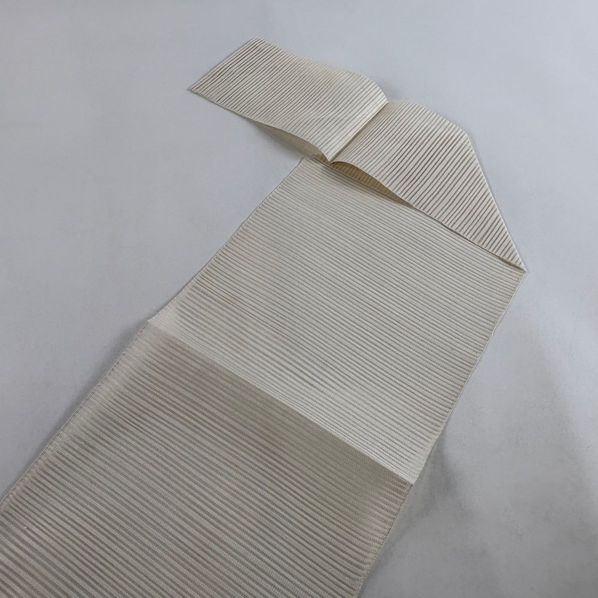 名古屋帯 秀品 夏帯 絽 八寸名古屋帯 松葉仕立て 流水 金銀糸 クリーム 正絹 【中古】