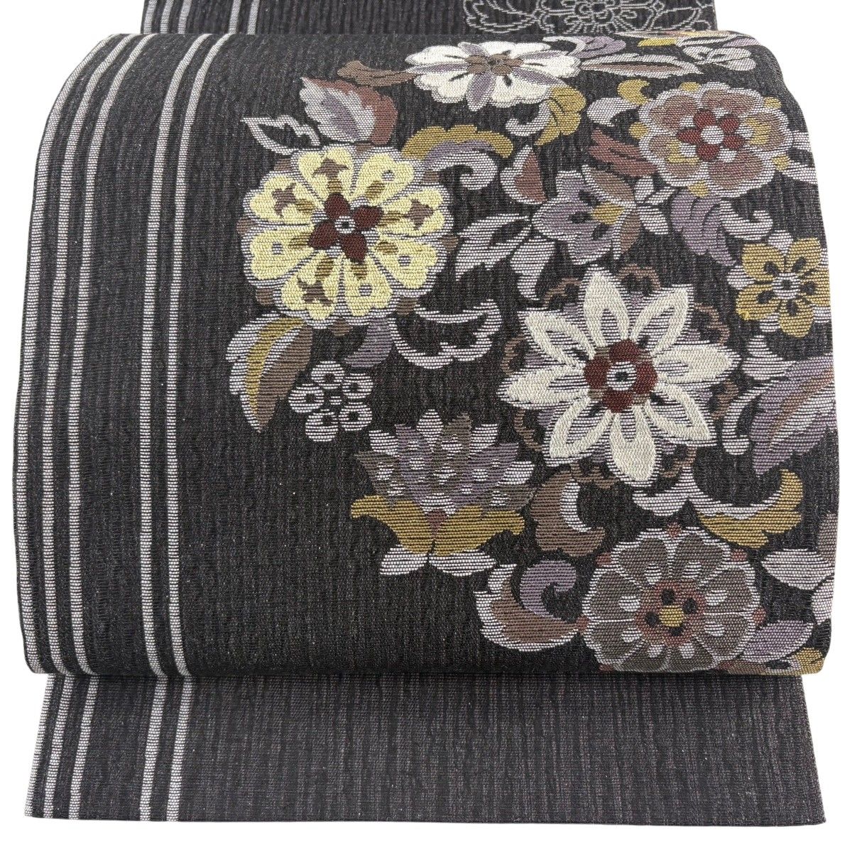 【美品】 袋帯 秀品 草花 華文 黒灰 お太鼓柄 正絹 【中古】