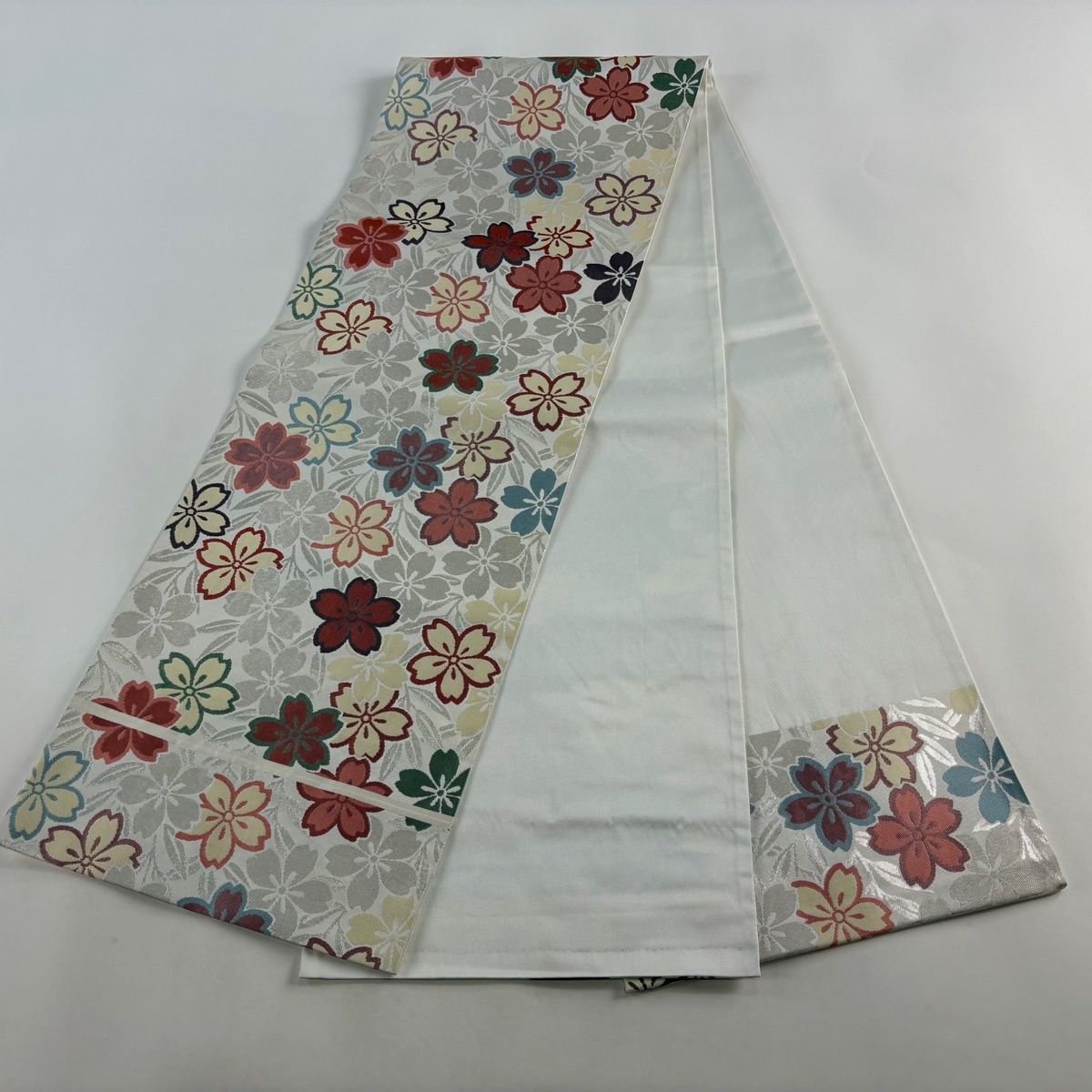 袋名古屋帯 優品 桜 銀糸 箔 銀色 化繊 【中古】 - メルカリ