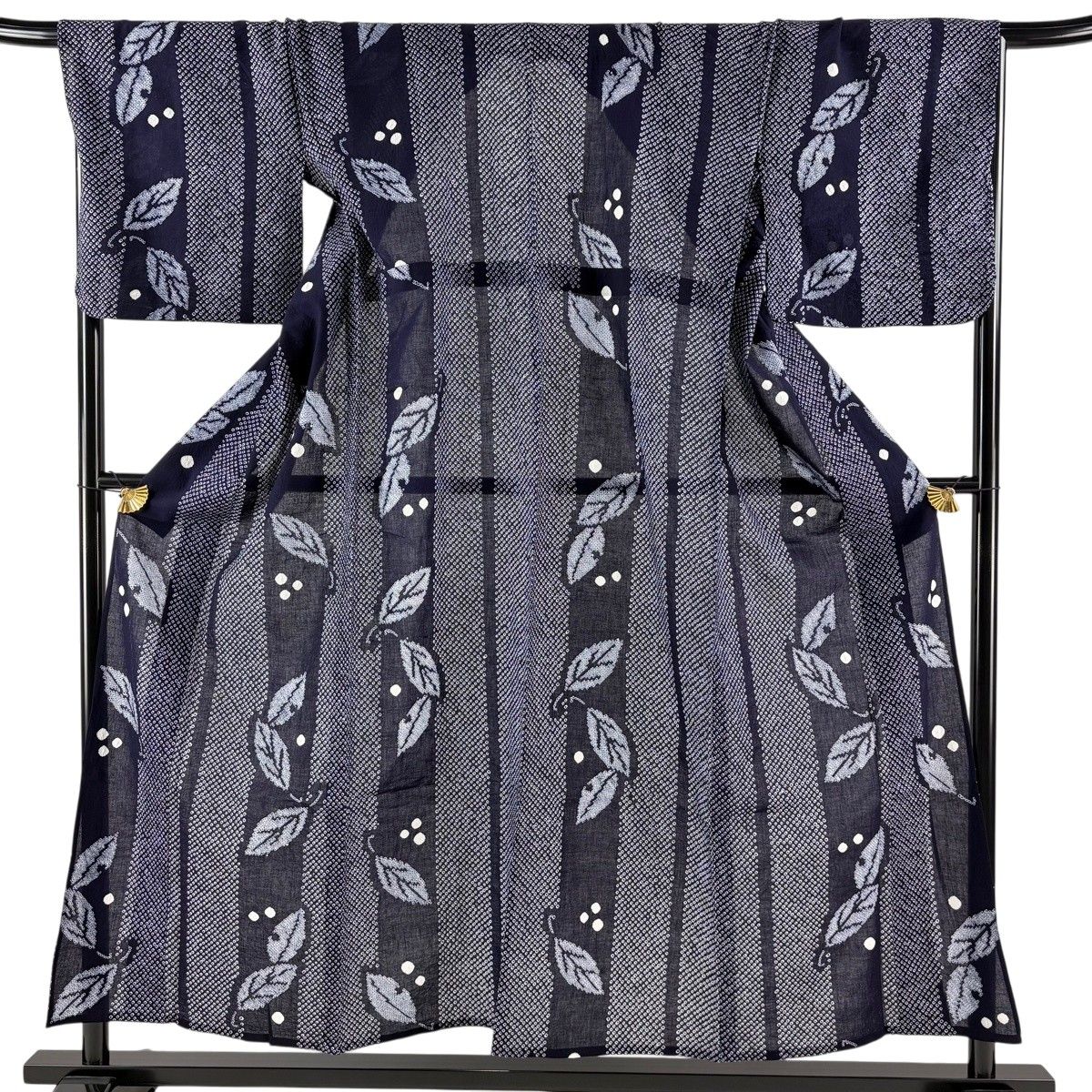 【美品】 浴衣 身丈154cm 裄丈69cm L 絞り浴衣 葉柄 縞 濃紺 綿 名品 【中古】