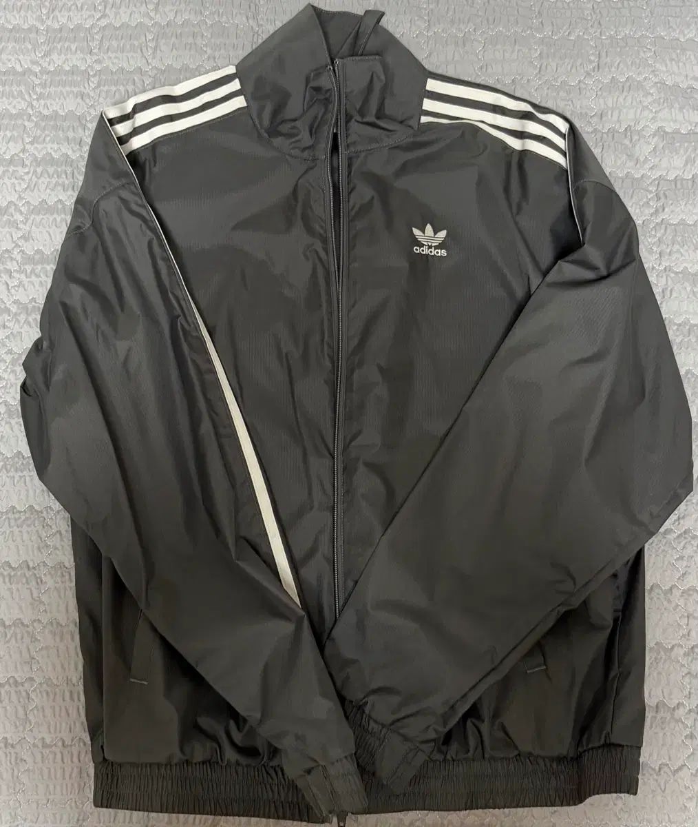 アディダス ファイヤーバード トラックジャージ DARK GREY Mサイズ