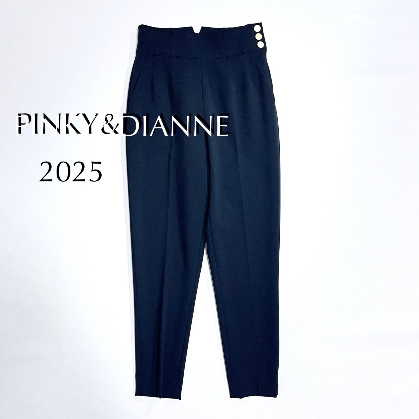 kS39 PINKY&DIANNE 2025SS サイドボタンテーパードパンツ 金ボタン スラックス オールシーズン可 ブラック 黒 ピンキーアンドダイアン 定価28,600円