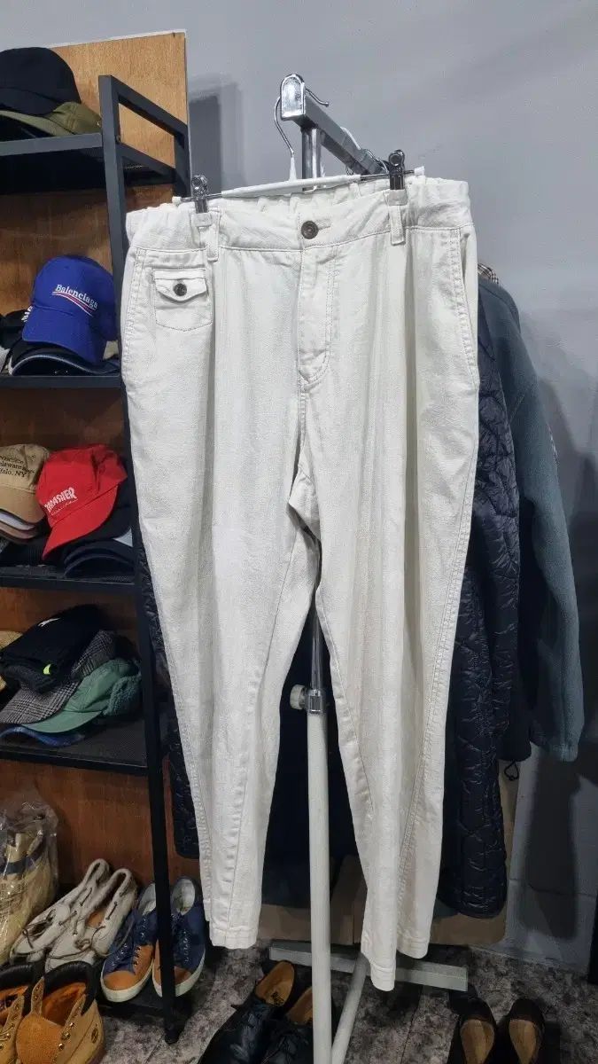 シリーズ(kolon) 34 35サイズ (紐 조임 밴딩) クリーム色 デニムパンツ 8,368円