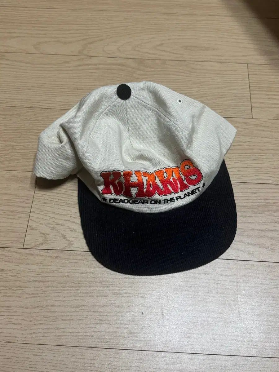 カーキコーデュロイ帽子 7,317円