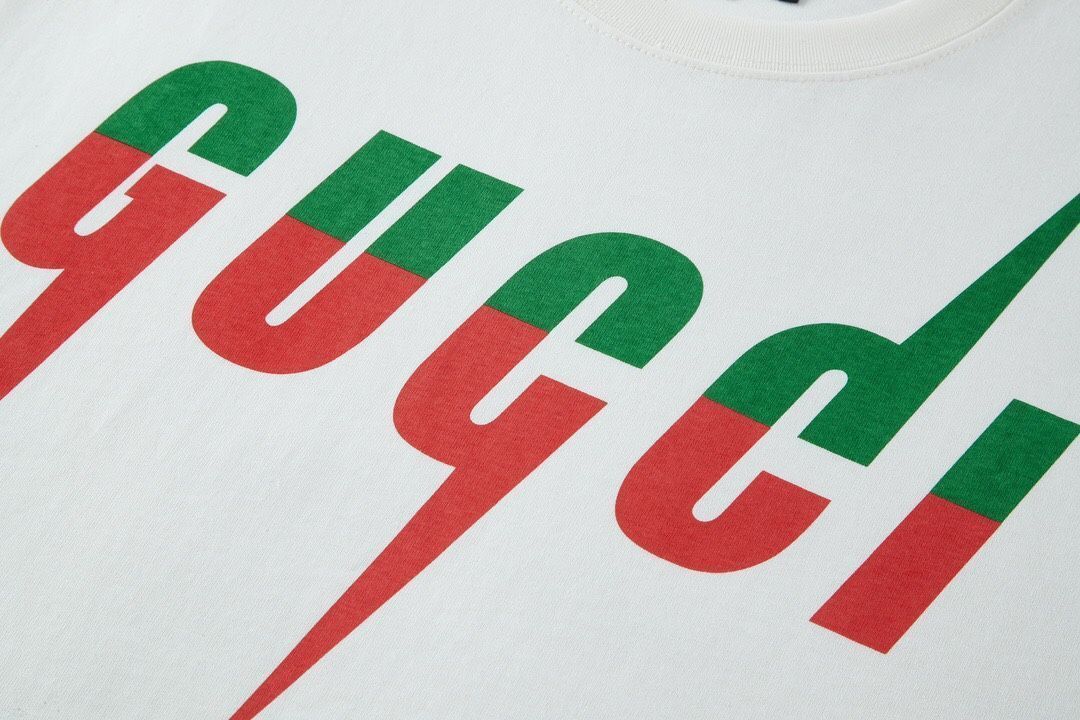 【今日特価】Gucci クラシック エッジプリント T シャツ
