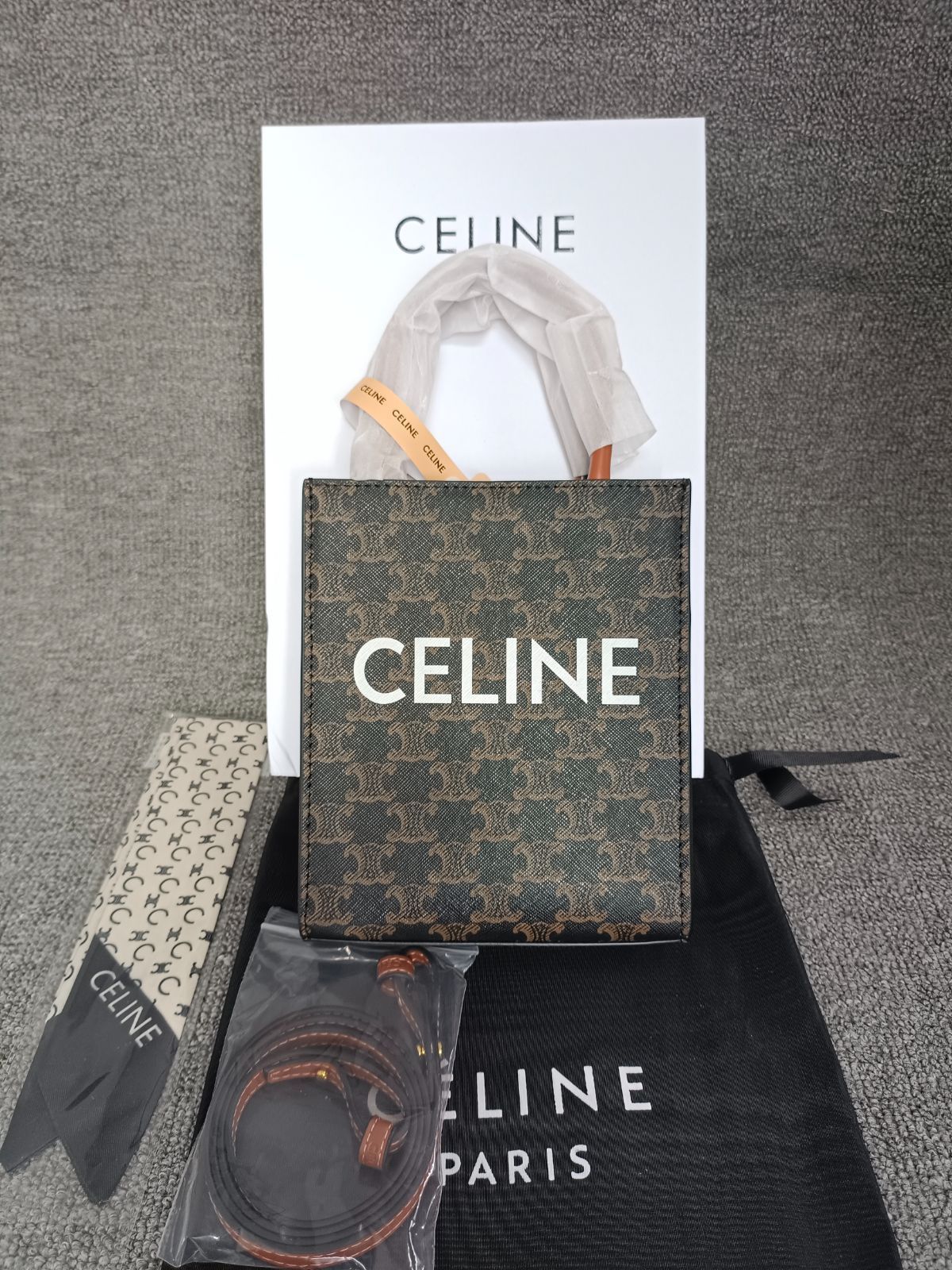 celine セリーヌ ショルダーバッグ
