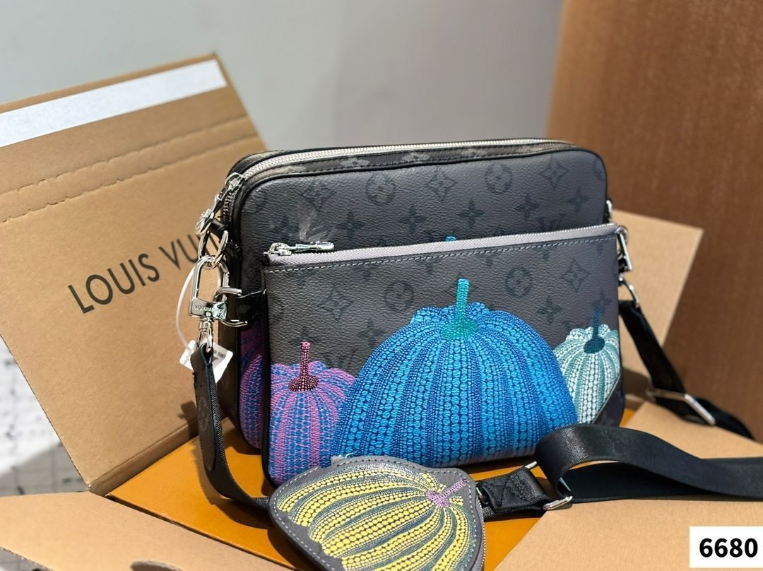 LOUIS VUITTON メンズ 3-in-1 ポシェット ? 25×18cm [本日特価|新品未使用品]