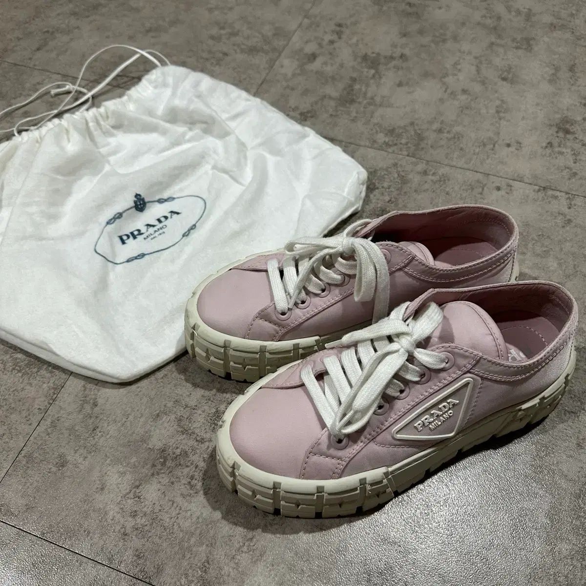 PRADA プラダ ピンク スニーカー 37サイズ