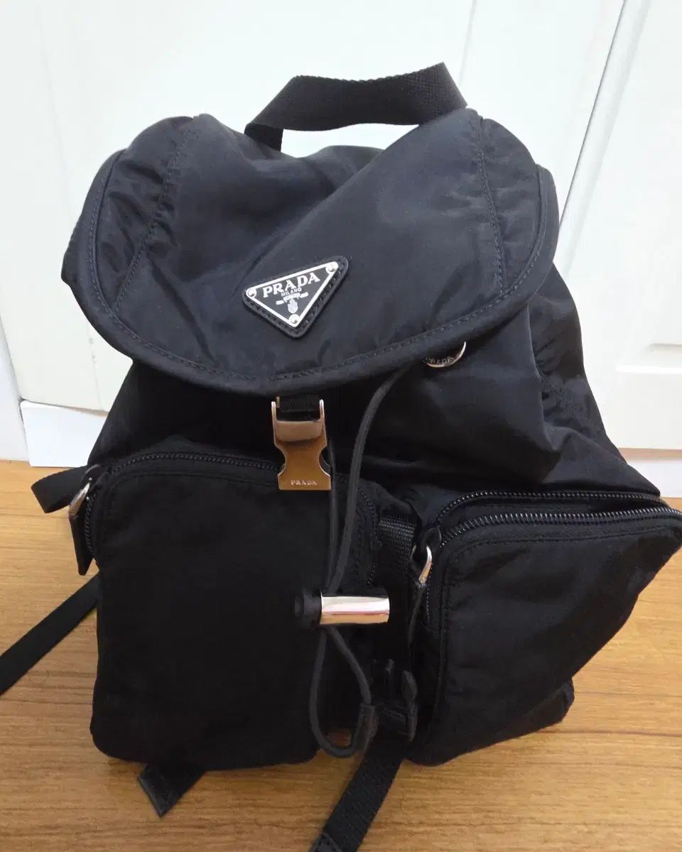 PRADA プラダ ナイロン バックパック スモール