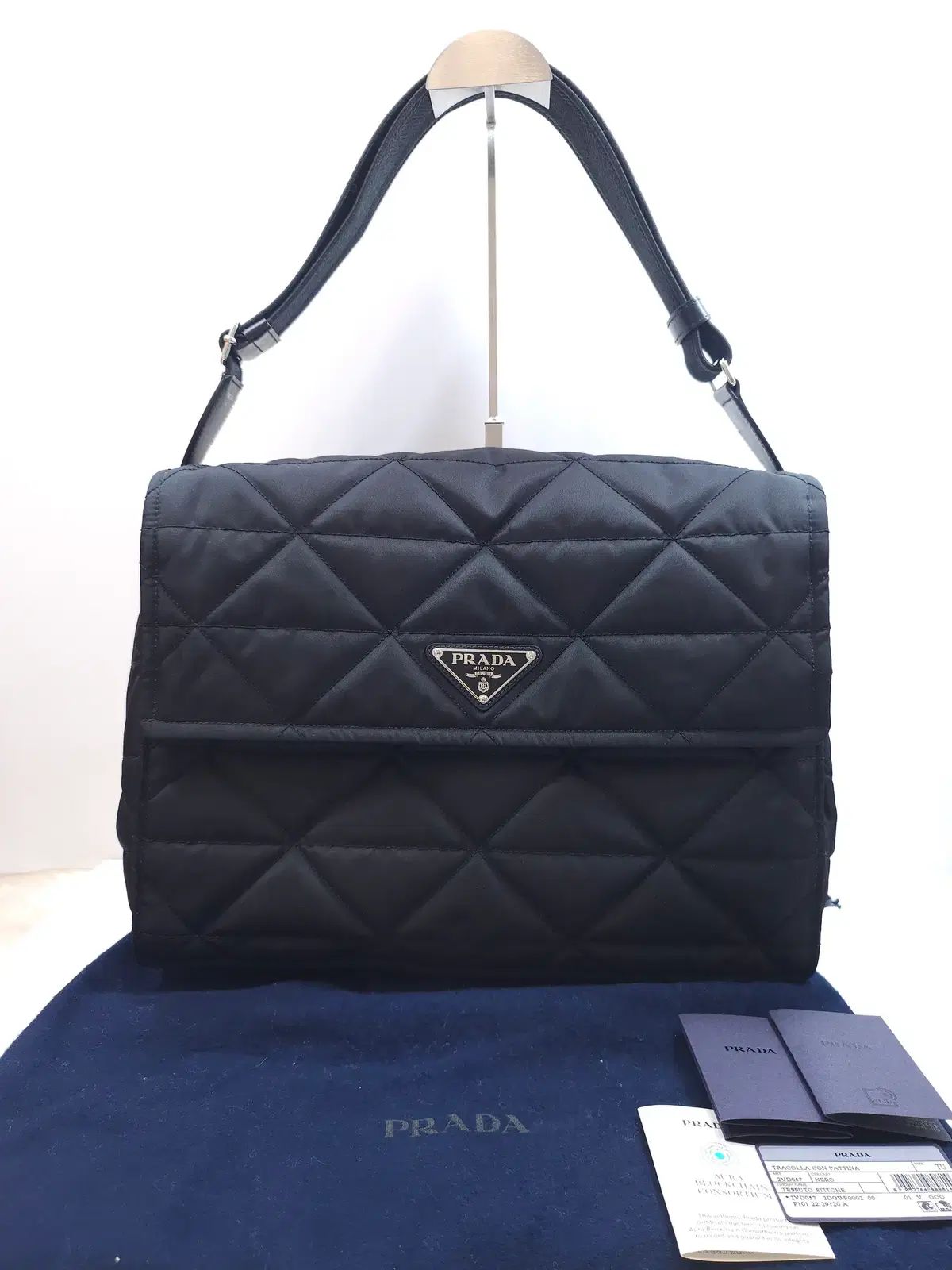 プラダ リナイロン キルティング クロスバック 2VD057 154,773円