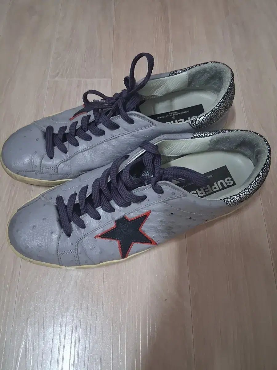 GOLDEN GOOSE ゴールデングース (正規品) 43 (280) 26,107円