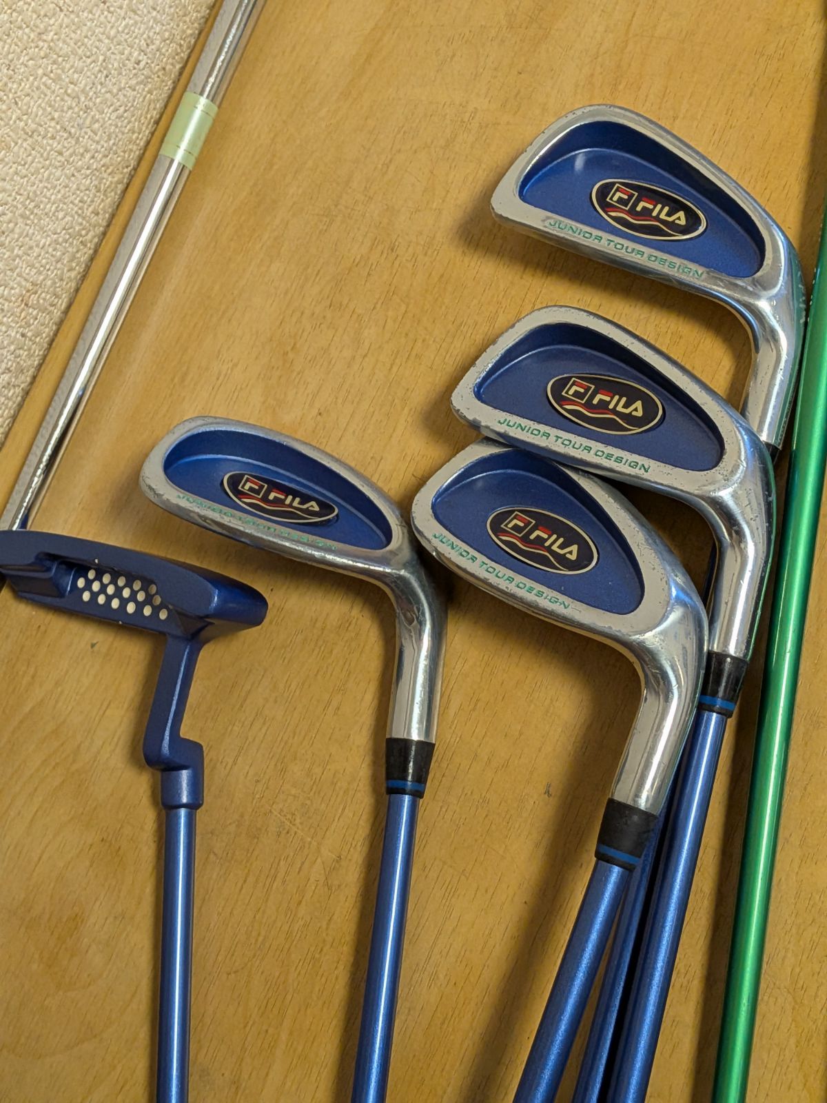 豪華12本ジュニアゴルフセット】FILA GOLF フィラ スリクソン SRIXON 