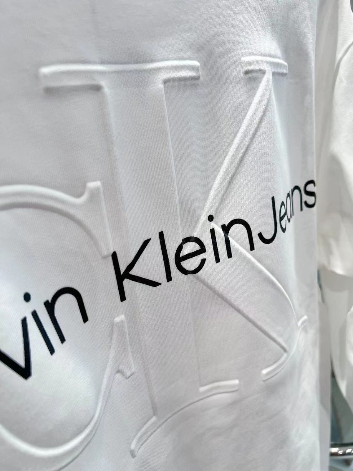 【本日限定特価】Calvin Klein メンズ＆レディース カジュアル ロングスリーブ Tシャツ プリント＆刺繍 ブラック/ホワイト S-XL [本日特価|新品未使用品]