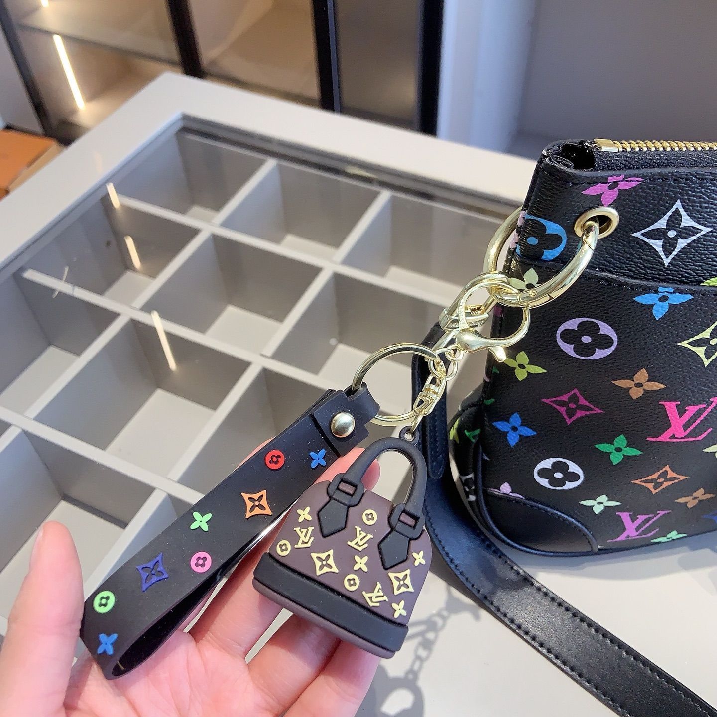 [本日特価] 全新シリーズセット X663 - LV クロスボディバッグ + LV ペンケースバッグ + LV 財布 本日限定特別割引！[本日特価|新品未使用品]