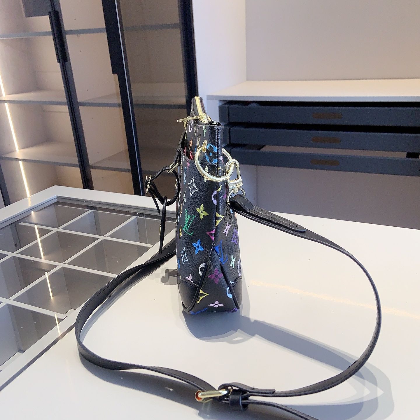 [本日特価] 全新シリーズセット X663 - LV クロスボディバッグ + LV ペンケースバッグ + LV 財布 本日限定特別割引！[本日特価|新品未使用品]