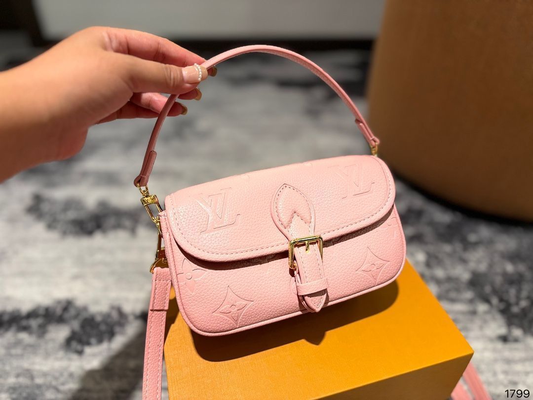 LVDIane法棍ハンドバッグ、ハンドバッグ、カメラバッグ、ハンドバッグ、リュックサック、小銭入れ、手首バッグ、旅行バッグ、財布、ショルダーバッグ、腕組、