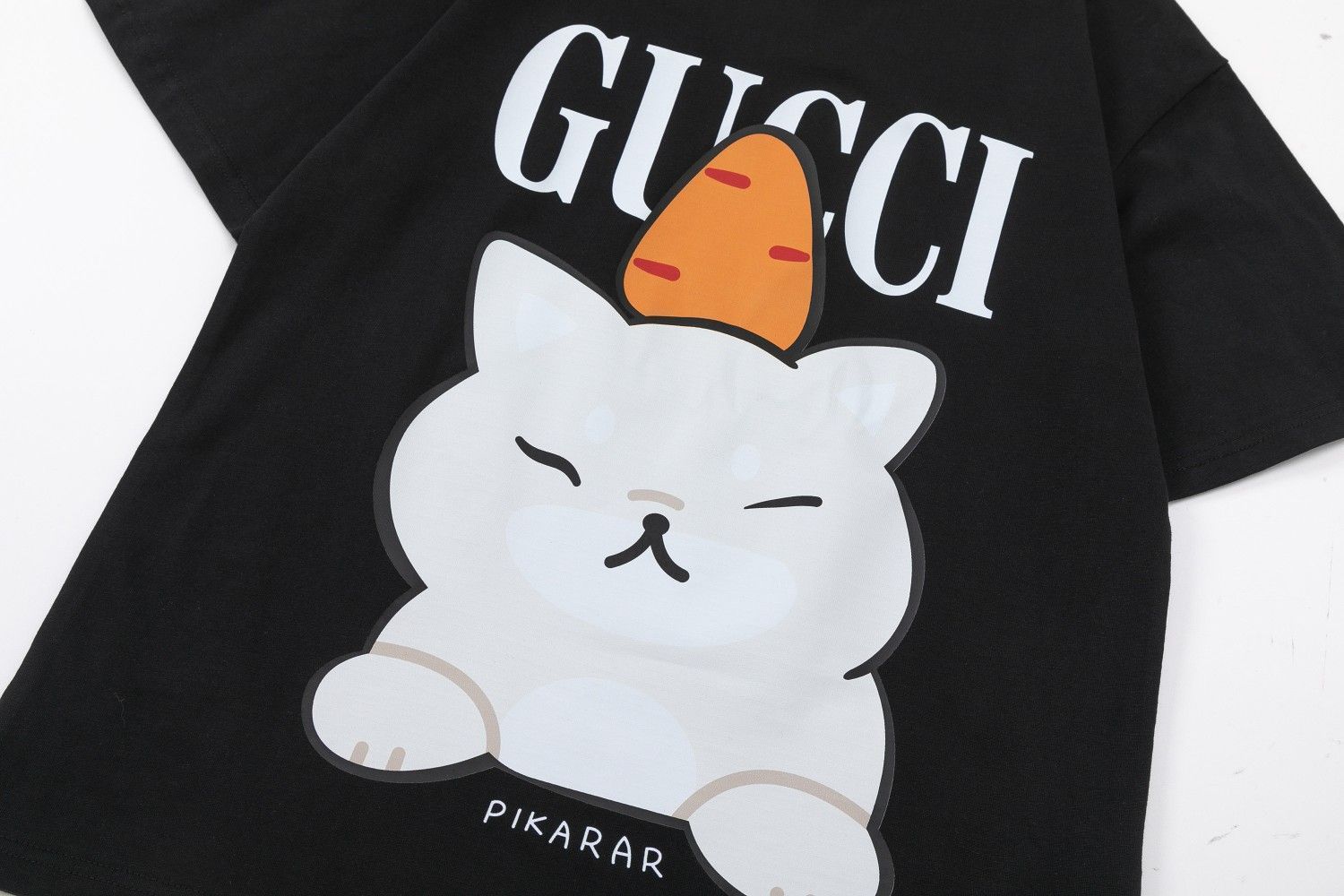 【本日限定特価】GUCCI 2023春夏 ウサギ?プリントTシャツ [本日特価|新品未使用品]
