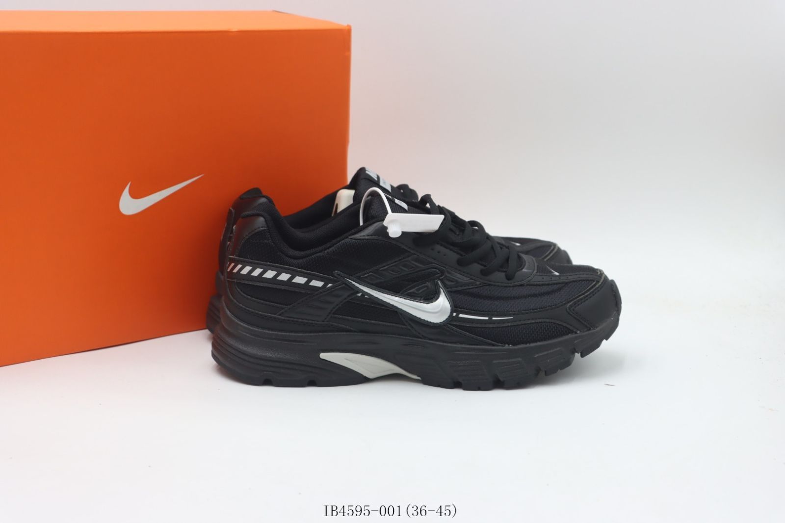 【今日特価】ナイキ NIKE ダッドシューズ ブラックシルバー Black Silver IB4595-001